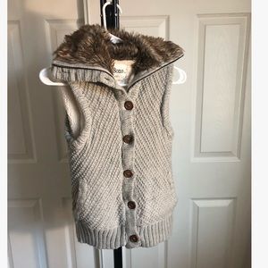 Cute Comfy vest!